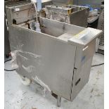 1 x Pitco SE14 Single Tank Electric Fryer without Baskets - 17kW 3 Phase - Dimensions: H110 x W40