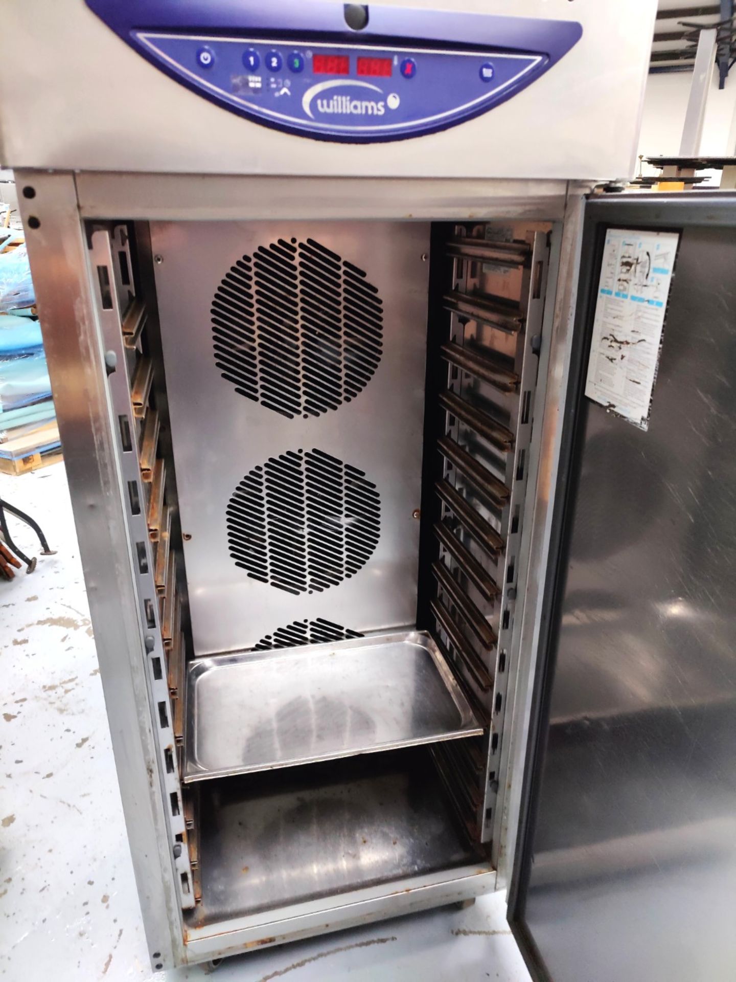 1 x Williams WBC50 Upright Single Door Blast Chiller with a 13 Tray Capacity - 240v - Image 4 of 13