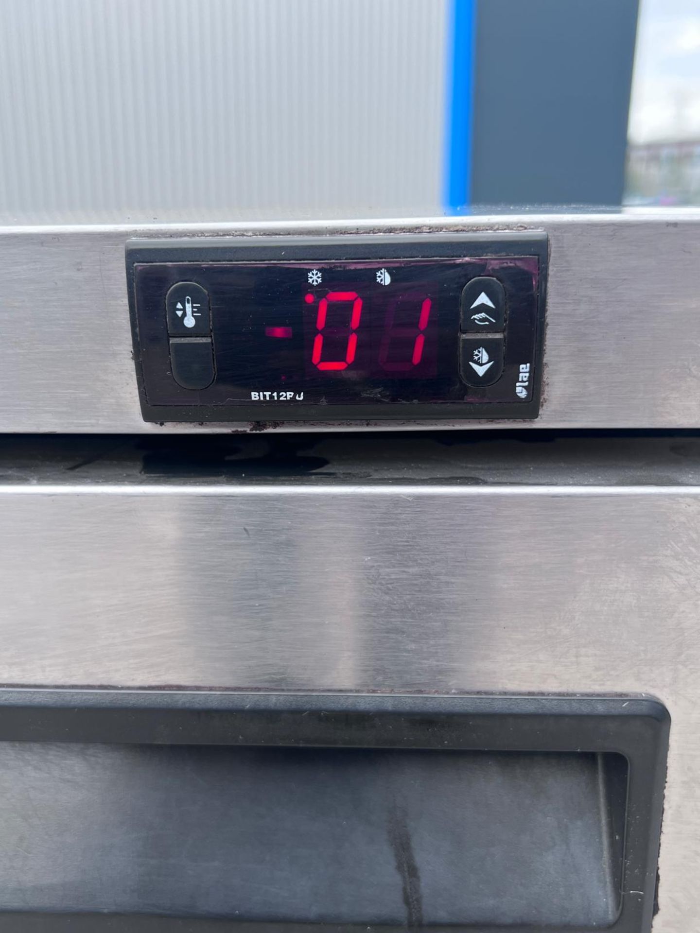 1 x Foster Undercounter Single Door Freezer - Model: LR150 - Dimensions: H82 x W61 x D66 cms - Image 8 of 11