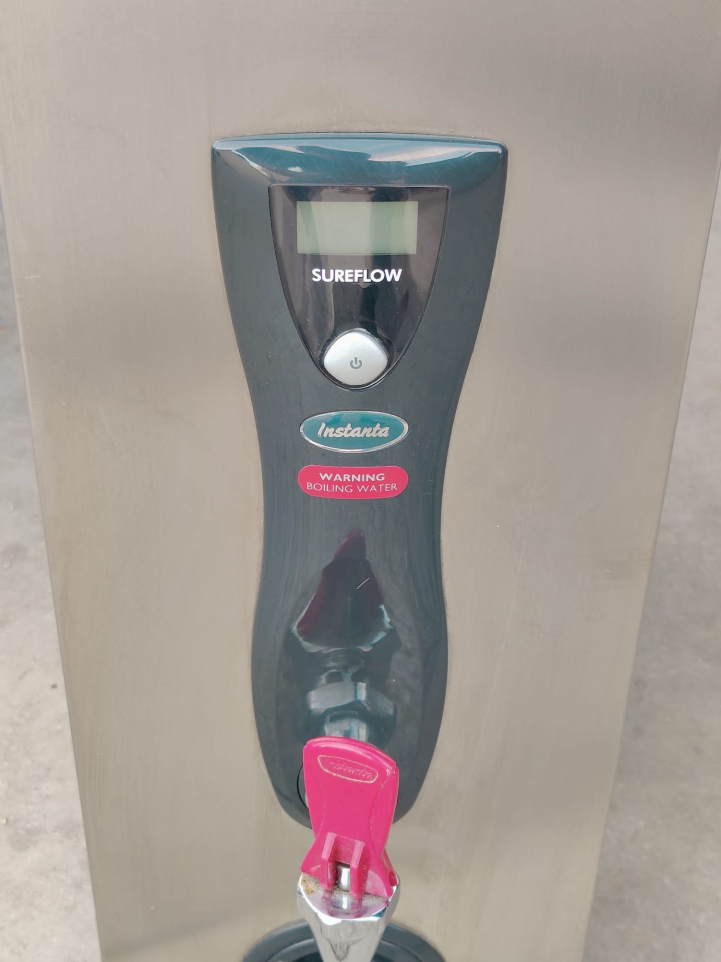 1 x Instanta Sureflow Instant Hot Water Boiler - Stainless Steel Countertop Model - Image 4 of 7