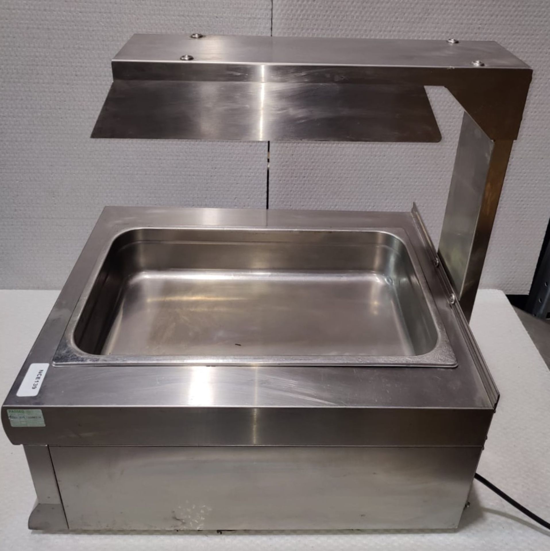 1 x Lincat Silverlink Electric Counter-top Chip Scuttle with Overhead Gantry - Model CS4/G - Image 3 of 11