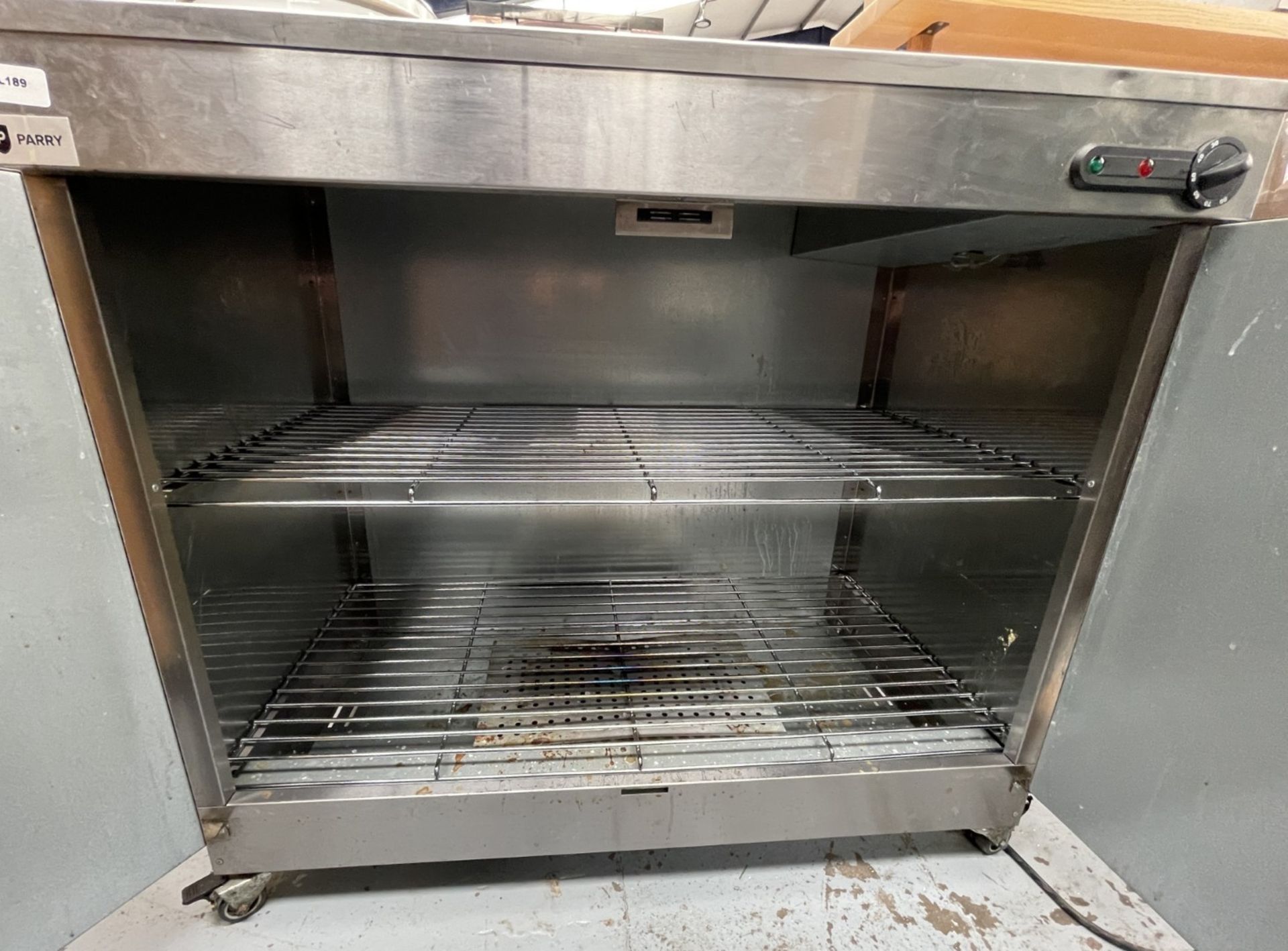 1 x Parry 9214 Double Door Hot Cupboard Plate Warmer - 240 Plate Capacity - Temperature control - Image 9 of 9