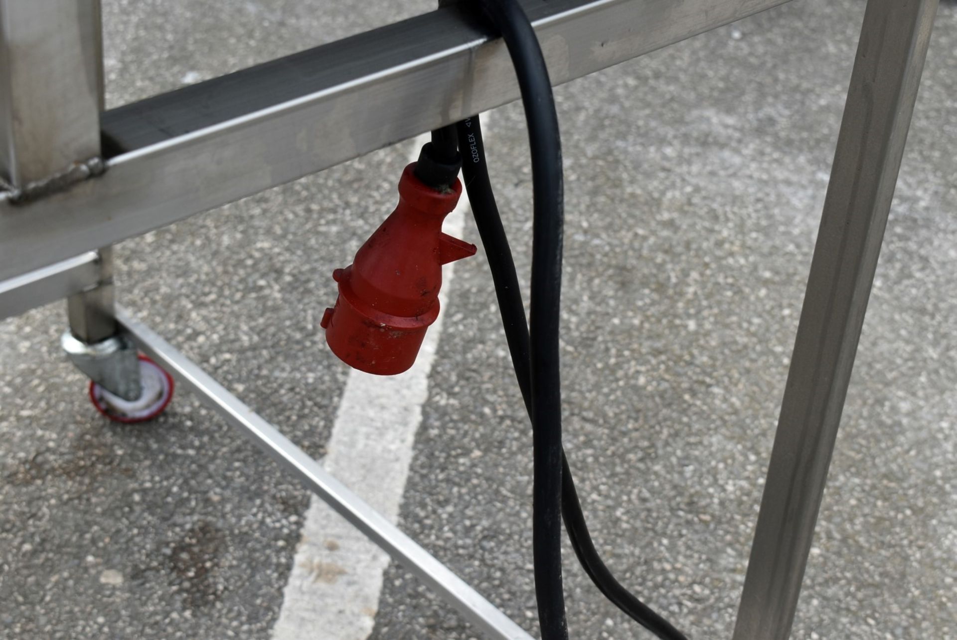 1 x Frijado Chicken Rotisserie Programmable Oven With Stand - 3 Phase Electric Power - Model: TDR 8P - Image 11 of 20