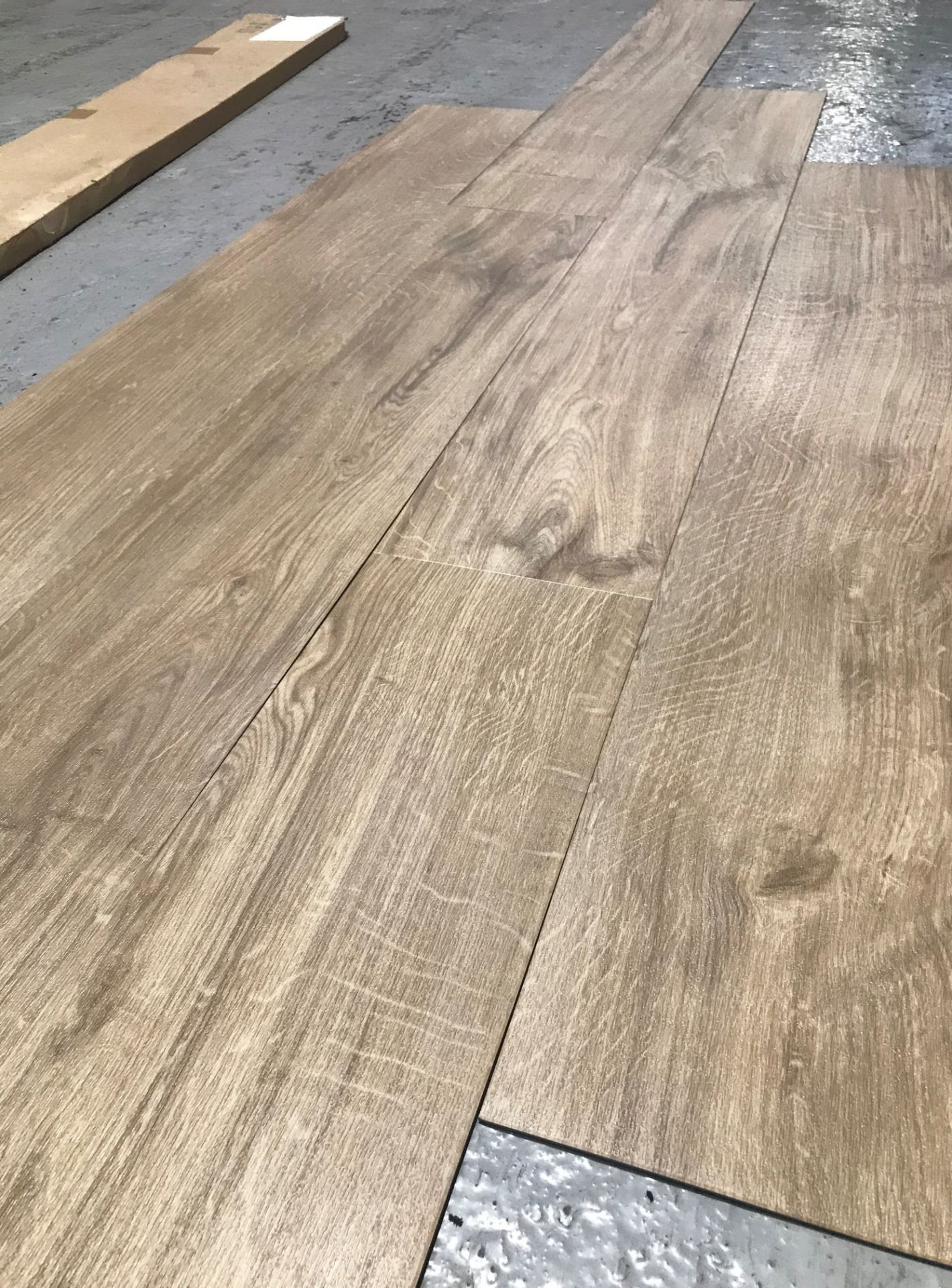 1 x Lot Of Amtico Form Matlo Oak Lvt Plank Flooring - 20Sqm - RRP £1,599.00 - Ref: NWF200 -