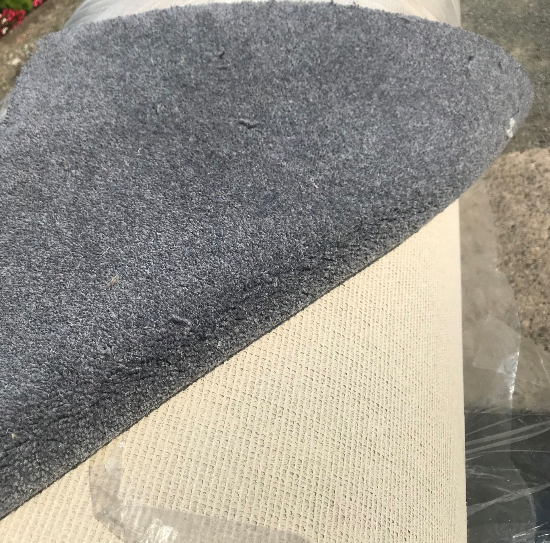 1 x Roll Of Godfrey Hirst Detroit Collection Carpet In Colour Oilskin - 100Sqm - RRP £6,000.00 -