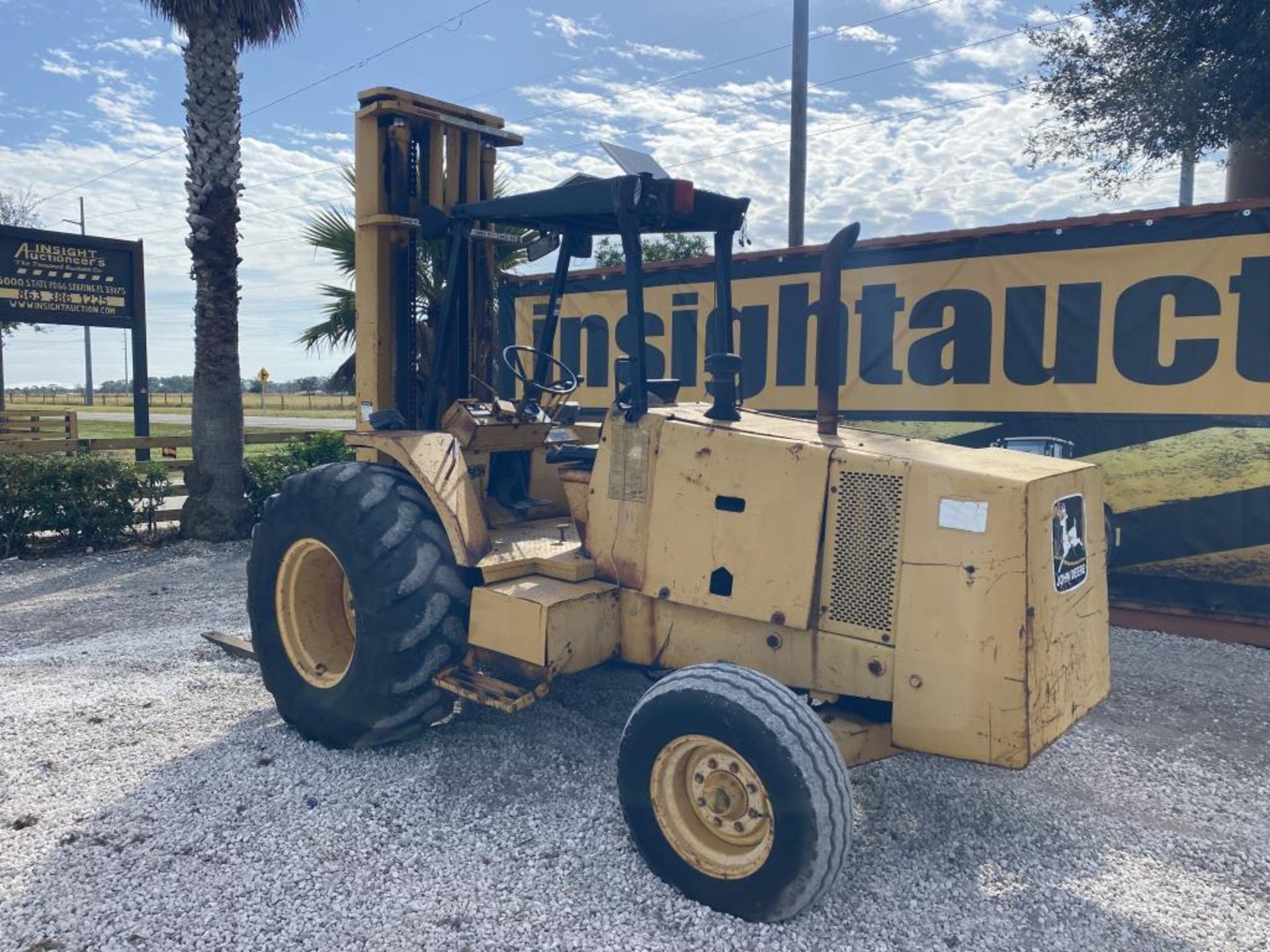 John Deere 482c Rough Terrain Forklift R/k - Image 2 of 8