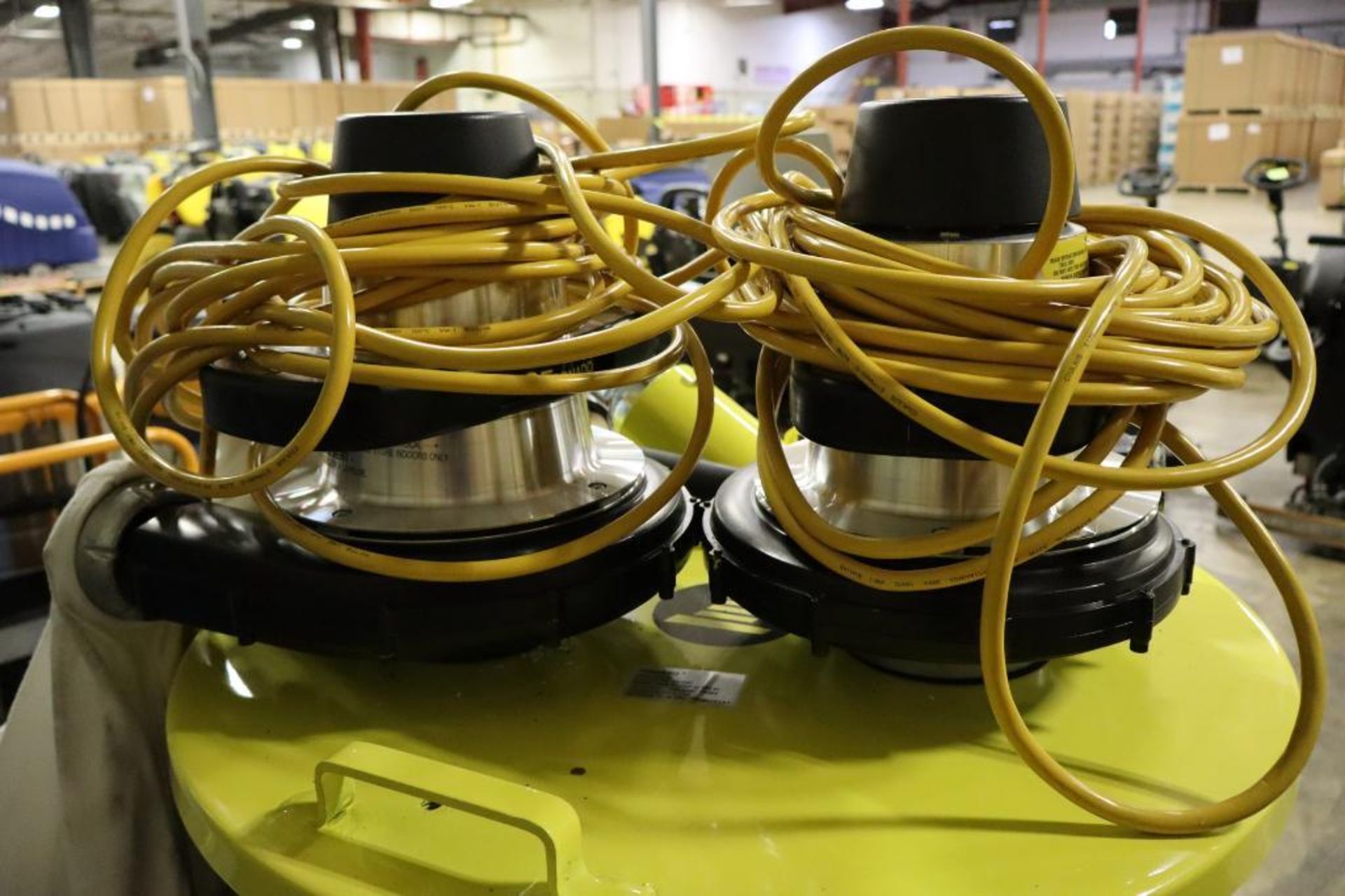 Tornado 95960 Jumbo Dual Electric Wet Dry Vacuum, S/N0125002820K - Image 3 of 4