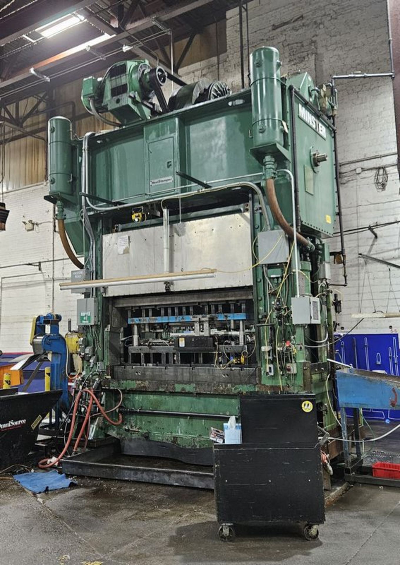 Minster E2-400-96-42 Hevi-Stamper 400-Ton Straight Side Double Crank Press (Toledo, Ohio)