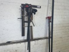 Lot with Various L-Squares, C-Clamps and Bar Clamps