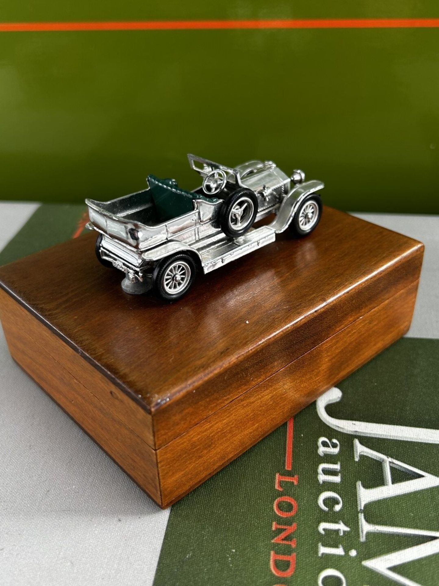 Vintage 1907 Rolls Royce Silver Ghost On A Solid Wood Teak Box. - Image 3 of 7