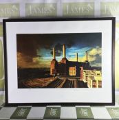 Pink Floyd `Animals` Silkcreen Ltd Edition 135/295 Worldwide Signed by Nick Mason & Storm Thorgeson.