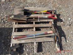CONTENTS OF PALLET: VARIOUS SHOVELS & PICKS