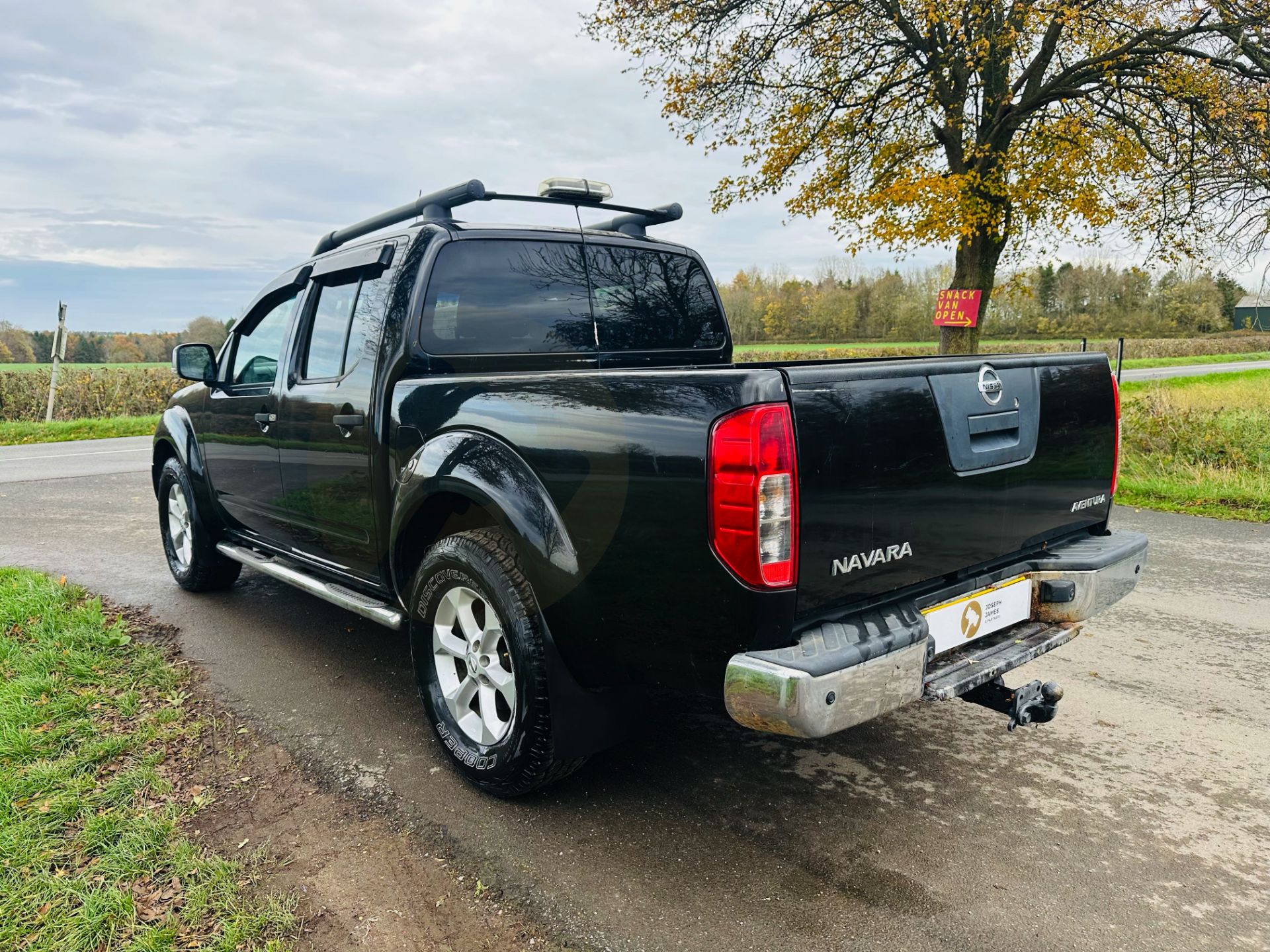 "ON SALE" NISSAN NAVARA *AVENTURA* DOUBLE CAB PICK-UP (2008 MODEL) 2.5 DCI - AUTOMATIC *SAT NAV* - Image 7 of 31