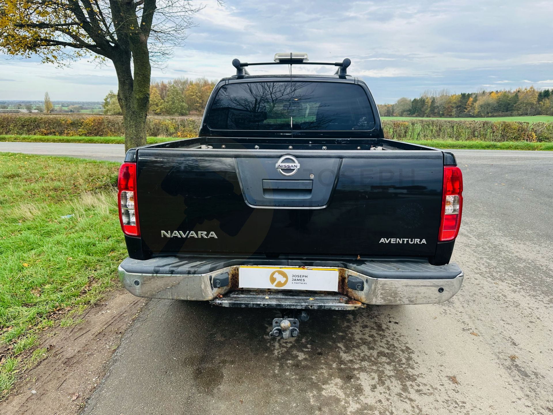"ON SALE" NISSAN NAVARA *AVENTURA* DOUBLE CAB PICK-UP (2008 MODEL) 2.5 DCI - AUTOMATIC *SAT NAV* - Image 8 of 31
