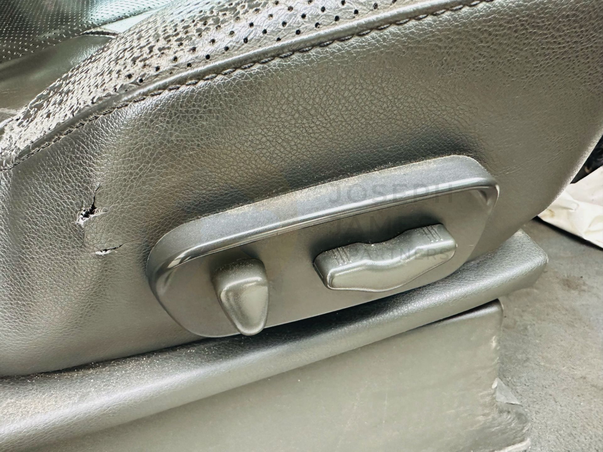 "ON SALE" NISSAN NAVARA *AVENTURA* DOUBLE CAB PICK-UP (2008 MODEL) 2.5 DCI - AUTOMATIC *SAT NAV* - Image 23 of 31