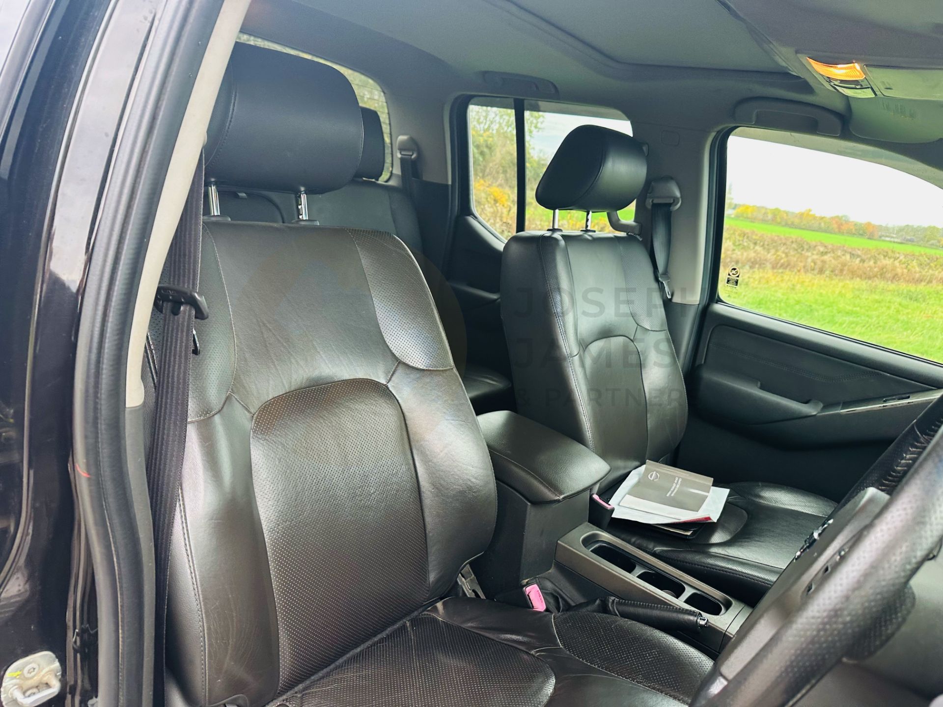 "ON SALE" NISSAN NAVARA *AVENTURA* DOUBLE CAB PICK-UP (2008 MODEL) 2.5 DCI - AUTOMATIC *SAT NAV* - Image 19 of 31