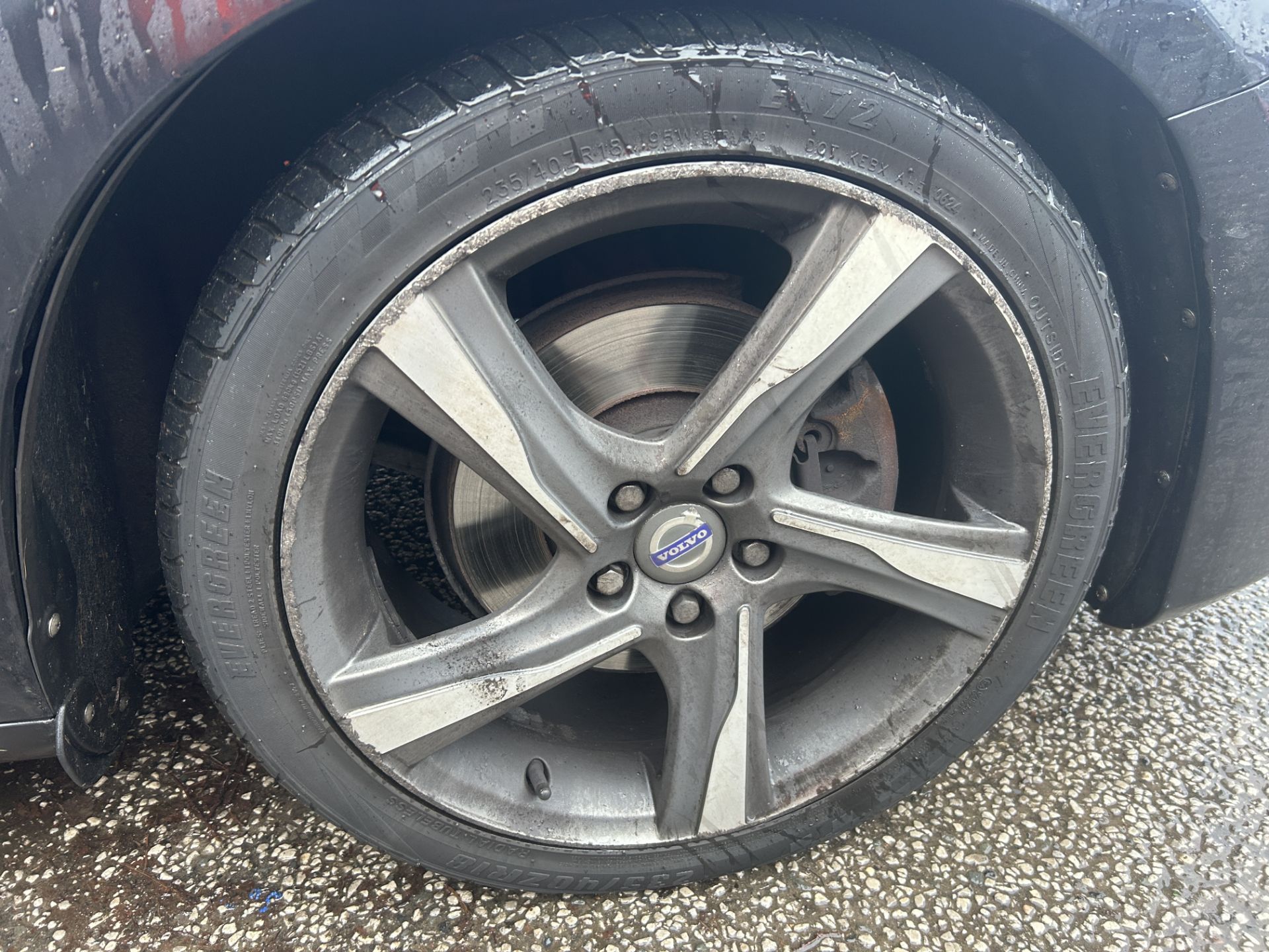 Volvo V60 R-Design D2 Diesel Estate | Black | Manual | KT62 ESF | 99,754 Miles - Image 17 of 21