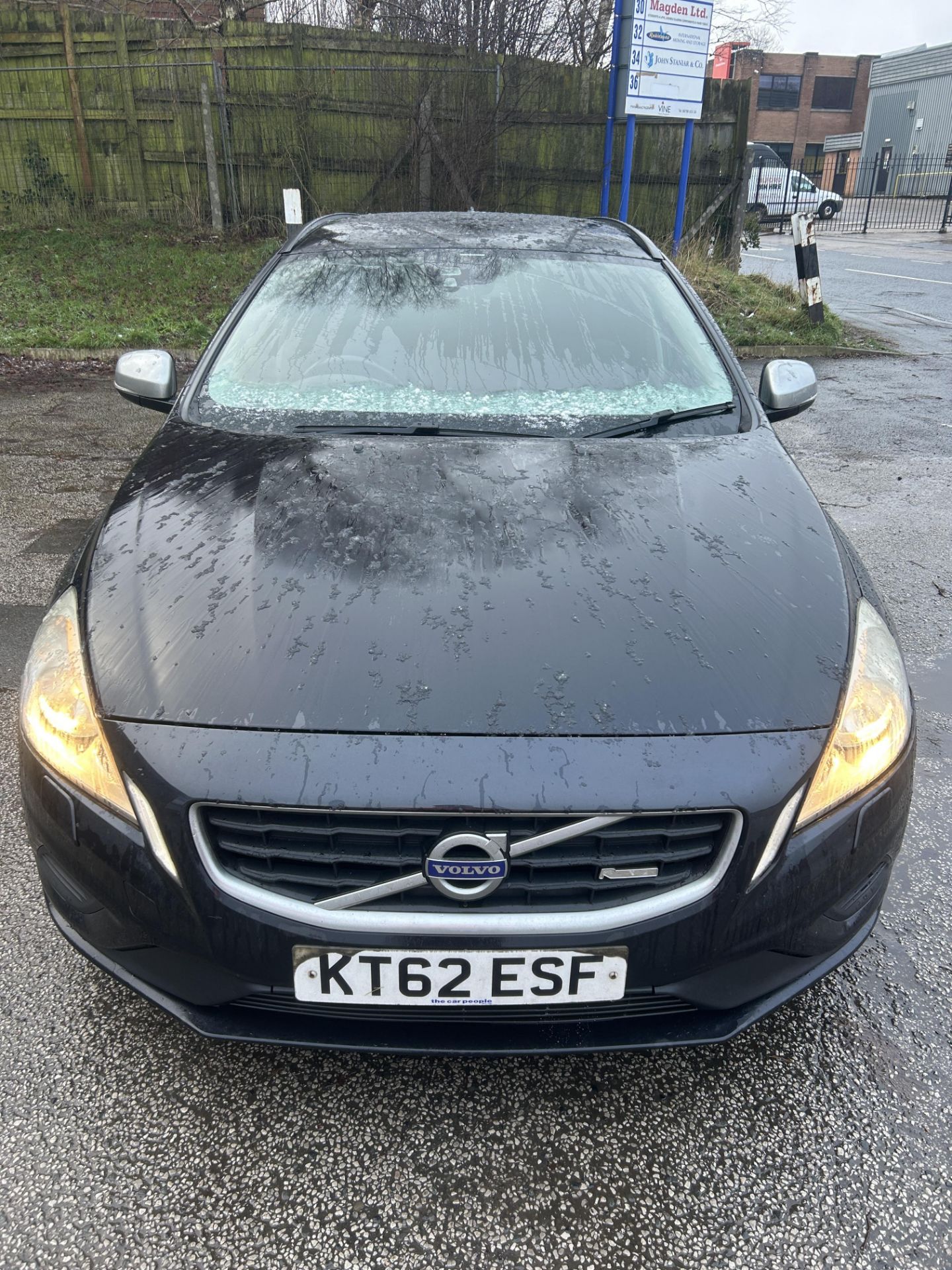 Volvo V60 R-Design D2 Diesel Estate | Black | Manual | KT62 ESF | 99,754 Miles - Image 2 of 21