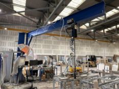 Freestanding 1t Swinging Jib Crane w/ Yale Hoist