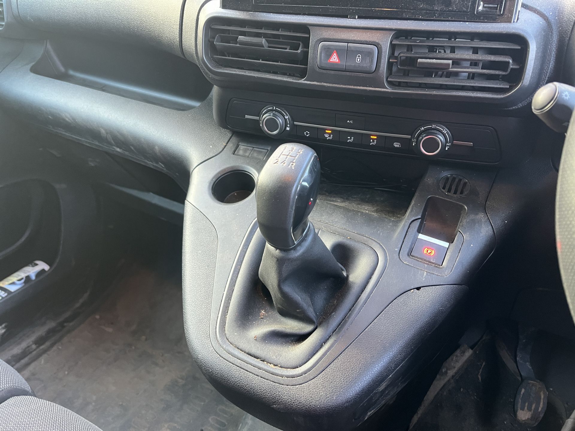 Citroen Berlingo 1000 Driver BHDI Diesel Panel Van | White | Manual | YG20 EKN | 54,767 Miles - Image 14 of 20