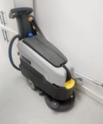 SIP SD1600AC Industrial Electric Walk-Behind Floor Cleaner/Scrubber | YOM: 2023