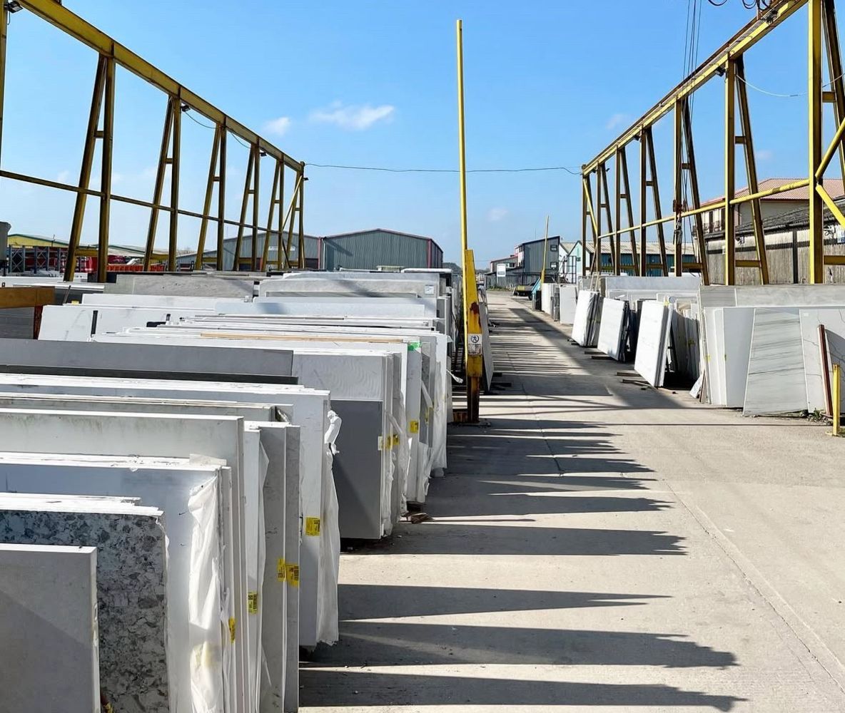 Clearance of Premium Quartz, Ceramic & Natural Stone Slabs Stock - Bulk & Single Quantities