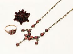 Konvolut vintage Goldschmuck mit Steinbesatz, 8K/14K Gold und vergoldet