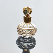 Miniatur-Parfümfläschchen / Flakon aus Kristall