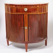 Beistellkommode sog. Demi-Lune