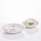 1 passige Tasse und 1 passiges Schälchen - Vogelmalerei. Meissen 1924-1987.