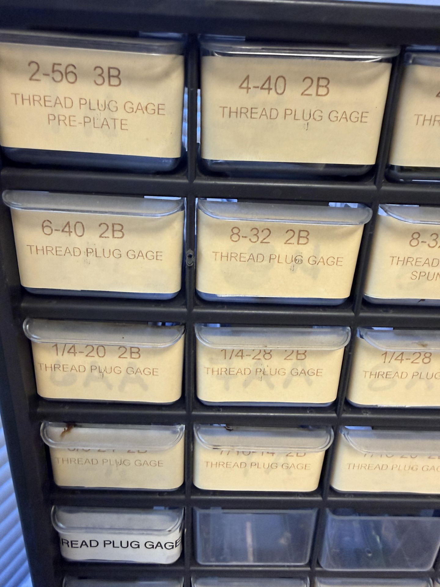 Organizer With Various Size Thread & Plug Gages (see photos for more ...