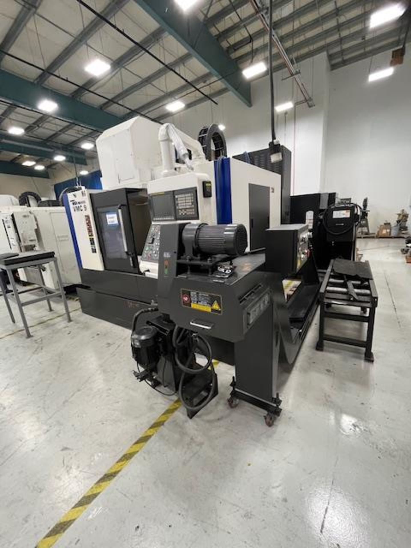 Hyundai Wia F 500 Vertical Machining Center, 42" X 20" X 25" X,Y,Z Travels, 10,000 RPM Spindle, - Image 4 of 5