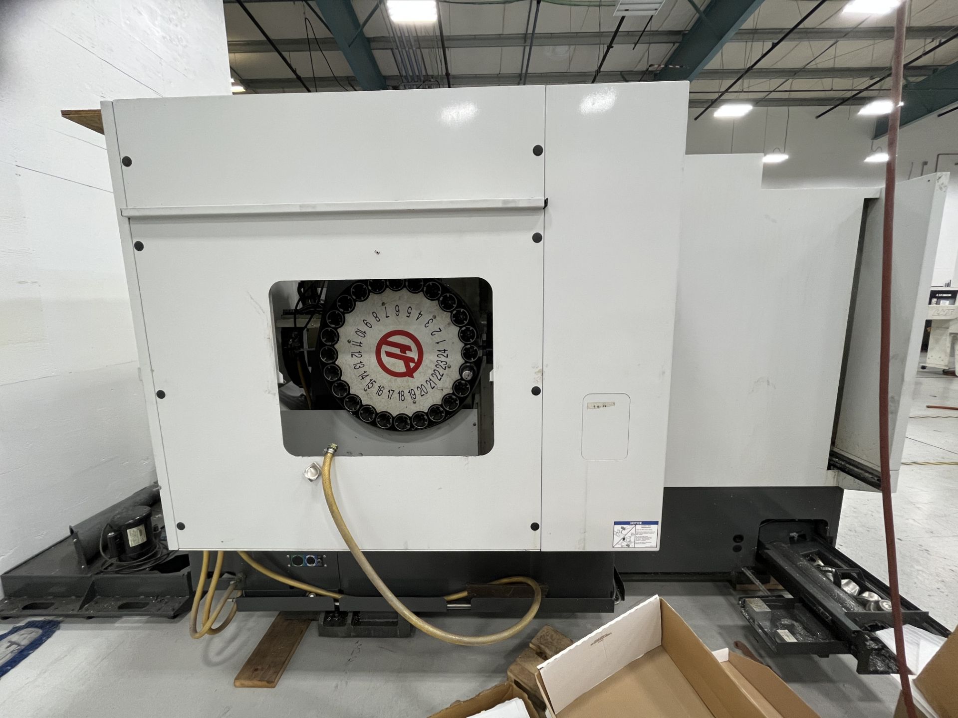 2013 Haas EC 400 Horizontal Machining Center, Dual 400MM Pallets, 12,000 RPM Spindle, CAT 40, 20" - Image 4 of 6