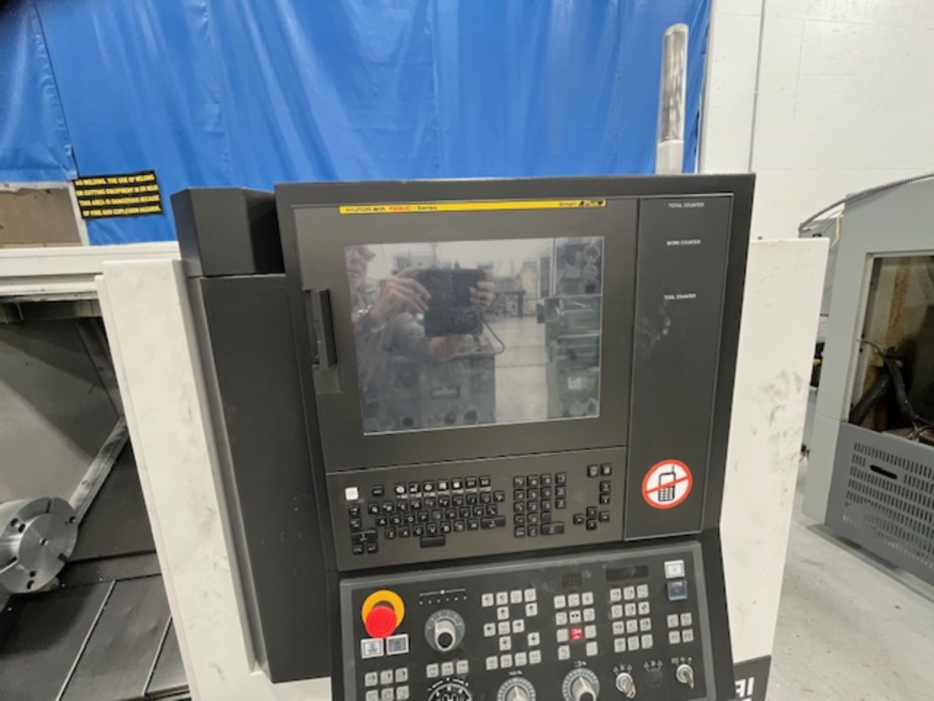 2021 Hyundai Wia SE2200L, CNC Lathe 8" Chuck, 2.6" Bar Capacity, 13.8" Turn Diameter, 4500 RPM - Image 6 of 7