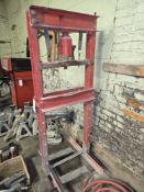 Free-Standing Hydraulic Press