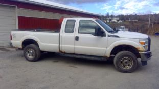 2014 Ford F250 SuperCab Pickup / 4X4 Gas V8 / Located: Montrose, PA