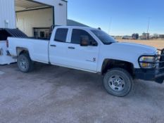 2017 Chevrolet Silverado 2500HD DoubleCab Pickup / 4X4 Gas V8 - Located: Nunn, Colorado