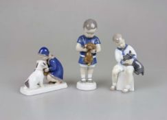Drei Figuren Bing & Gröndahl, jew. Kind mit Hund