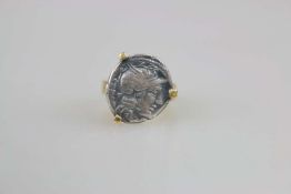 18K GG Ring mit röm. Münze