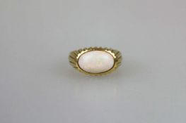 18K GG Damenring mit Cabochon Opal