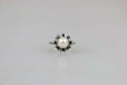 18k WG Ring mit Saphieren und Perle