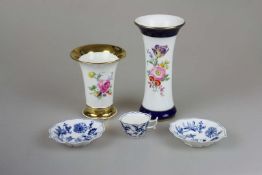 Konvolut Meissen, 5 Teile, vers. Dekore