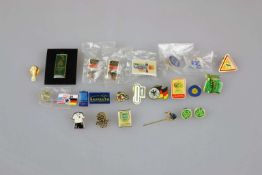 Konvolut Fußball-Pins - u.a. DFB, FIFA, Olympia