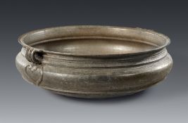 Große Tempelschale (uruli). Gelbguss. Südindien. 18./19. Jh.