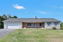 3 BR 2½ BA RANCHER ON 1.43 +/- AC IN NORTH CORNWALL AREA