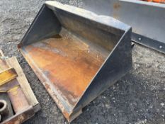 Mt View Welding 66 in Material bucket