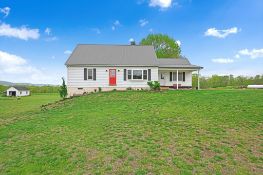 4 BED, 2½ BA HOUSE & 28X82 SHOP ON 3.93 +/- AC IN LYKENS/GRATZ AREA