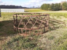 round bale feeder