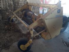 John Deere 630A grass head