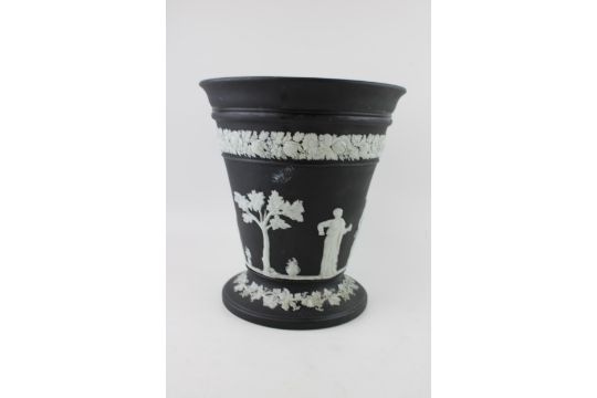 A Wedgwood Jasperware floral display vase in black. Large size. impressed WEDGWOOD, MADE IN - Image 4 of 6